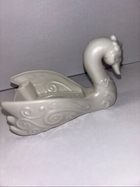 Fisher Price Little People Disney Princess Garden party Swan Boat Ride HTF